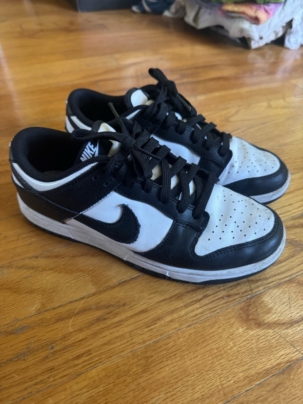 Nike women’s Low Dunk